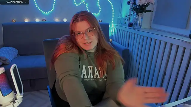 Melissa Purr online show from November 20, 2025, 6:41 pm