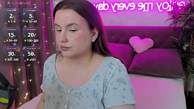 FeralPeach online show from April 30, 2026, 7:48 am
