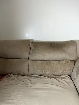 Rose berry online show from November 23, 2025, 4:22 am