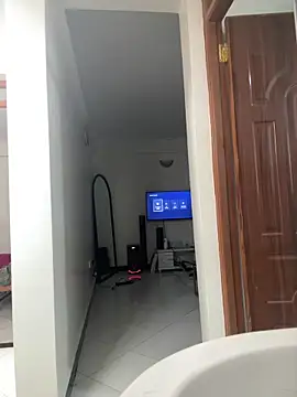 Rose berry online show from October 28, 2025, 7:40 am