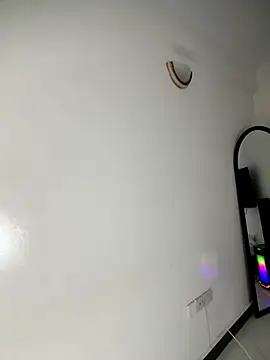 Rose berry online show from October 18, 2025, 6:04 am