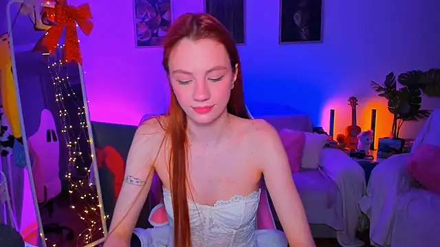 Alyssa Smitt online show from March 19, 2025, 12:48 am