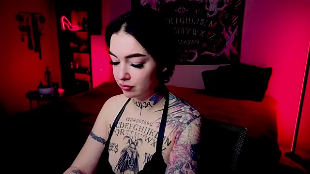 Magic Allie online show from April 28, 2026, 6:56 pm