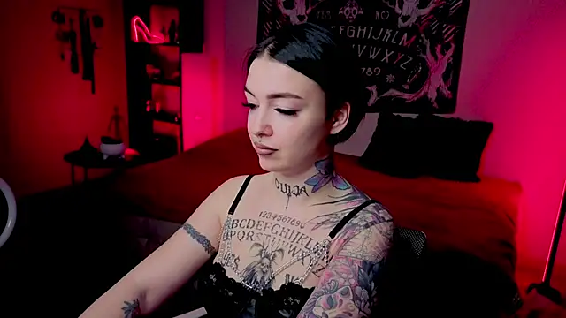 Magic Allie online show from April 30, 2026, 8:57 pm