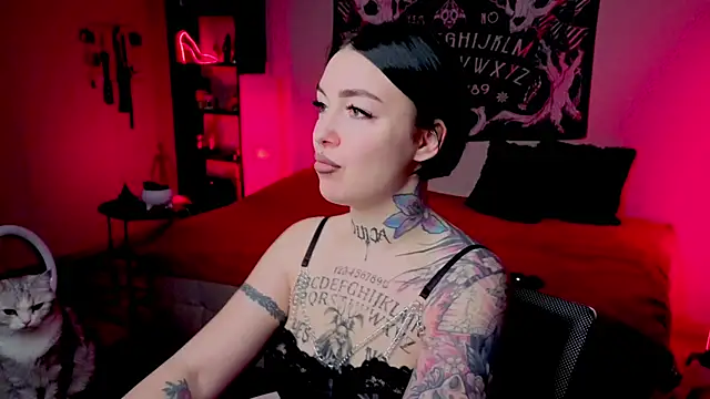Magic Allie online show from April 30, 2026, 7:32 pm