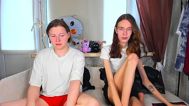 Snapshot of Calvin_and_Kevin chatting on October 17, 2025, 4:49 am Calvin and Kevin online show from October 17, 2025, 4:49 am