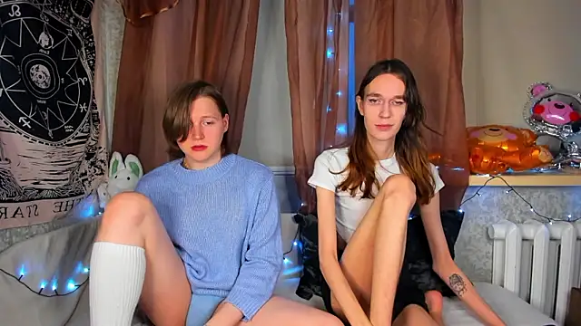 Snapshot of Calvin_and_Kevin chatting on February 10, 2026, 3:38 am Calvin and Kevin online show from February 10, 2026, 3:38 am