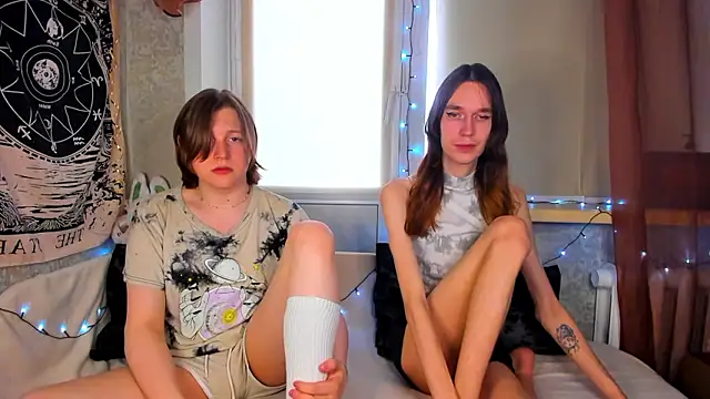 Snapshot of Calvin_and_Kevin chatting on February 1, 2026, 5:49 am Calvin and Kevin online show from February 1, 2026, 5:49 am