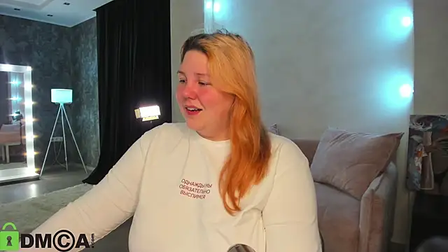 Ruth Oliver online show from October 28, 2025, 1:06 am