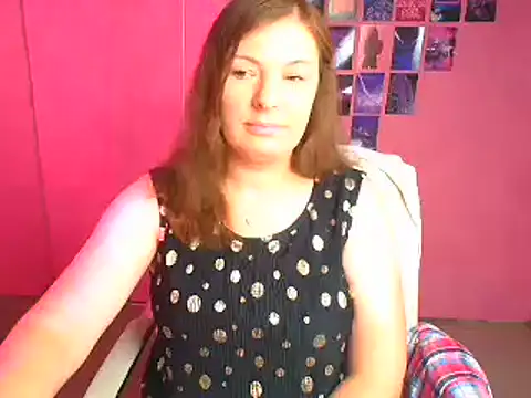 Lissmilf online show from August 9, 2026, 12:00 pm