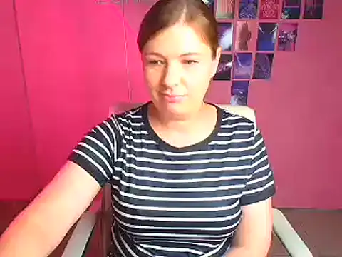 Lissmilf online show from June 26, 2026, 11:49 am