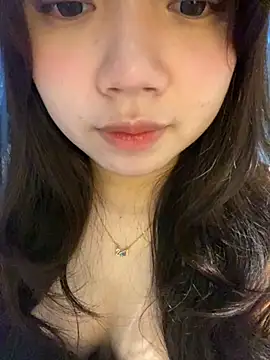 Hotellinh12 online show from October 3, 2025, 5:25 pm