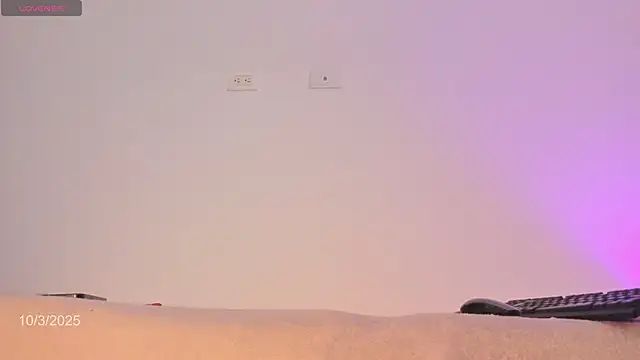 Angel camm online show from October 4, 2025, 2:57 am