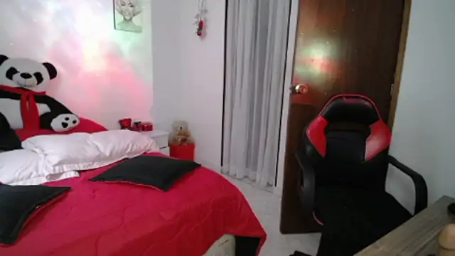 vanessalat online show from July 1, 2026, 11:54 am