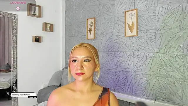 agatadelphine online show from June 11, 2026, 1:30 pm