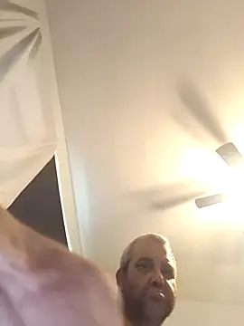 silkstroker6981 online show from September 24, 2025, 1:06 pm