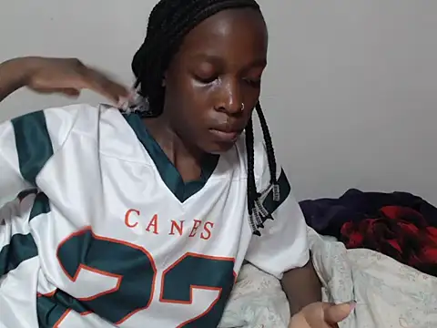 Snapshot of belinda_waridi chatting on February 7, 2026, 12:24 pm belinda waridi online show from February 7, 2026, 12:24 pm