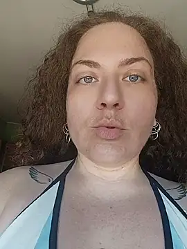 peachgirlmartyna online show from June 19, 2026, 1:06 pm