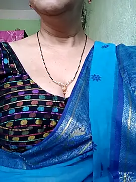 Rosy-B online show from November 11, 2025, 9:48 am