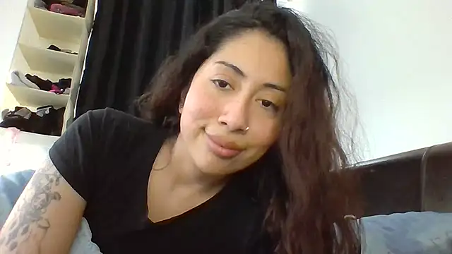 LorenaAnderson online show from February 17, 2025, 10:16 pm