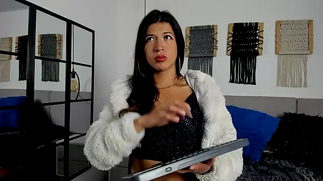 Sweet camille online show from September 23, 2025, 2:18 am