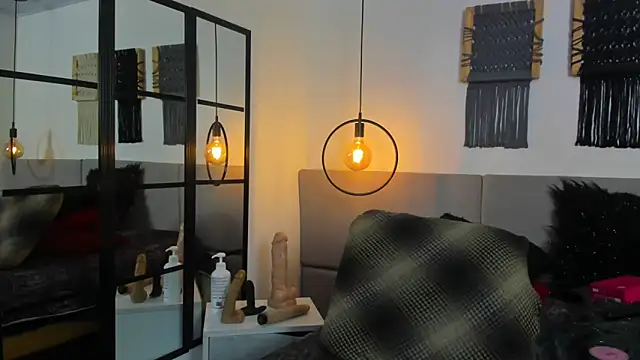 Sweet camille online show from October 16, 2025, 2:42 am