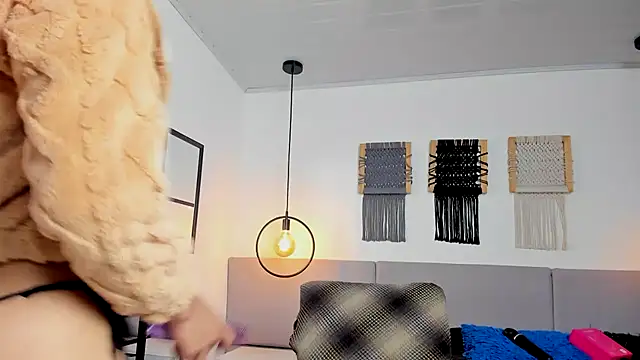 Sweet camille online show from September 20, 2025, 2:27 am