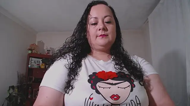 Snapshot of Aleia_Taylor chatting on February 21, 2026, 10:01 pm Aleia Taylor online show from February 21, 2026, 10:01 pm