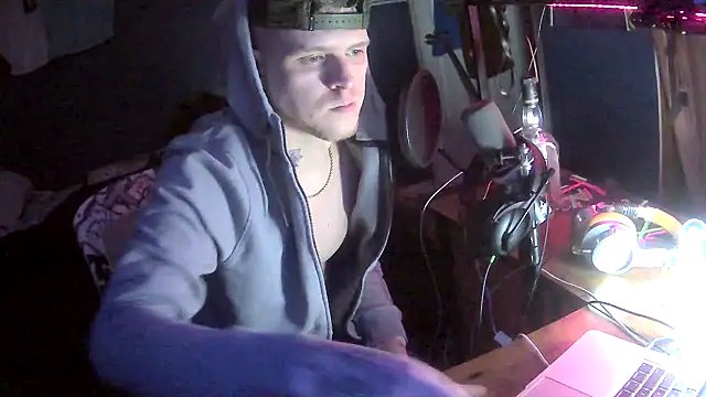 Snapshot of traejddd chatting on March 21, 2026, 3:30 am traejddd online show from March 21, 2026, 3:30 am