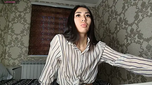 Snapshot of Homura_Ayanami chatting on April 1, 2026, 6:15 am Homura Ayanami online show from April 1, 2026, 6:15 am