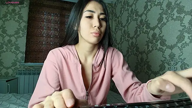 Snapshot of Homura_Ayanami chatting on April 7, 2026, 5:20 am Homura Ayanami online show from April 7, 2026, 5:20 am