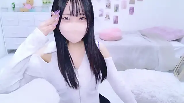 Suzu ch xx online show from October 5, 2025, 12:18 pm