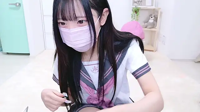 Suzu ch xx online show from January 4, 2025, 6:51 pm