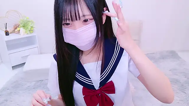 Suzu ch xx online show from December 12, 2024, 8:32 pm