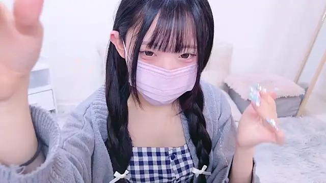 Suzu ch xx online show from December 30, 2024, 9:40 pm