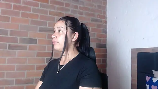 Snapshot of salome__hills1 chatting on May 8, 2026, 10:02 pm salome hills1 online show from May 8, 2026, 10:02 pm