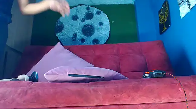 Mracialatina online show from March 21, 2025, 6:40 pm