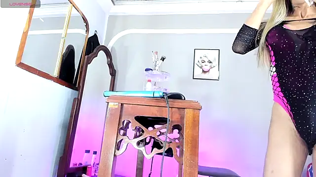 Jimena Grey online show from November 28, 2025, 9:42 am