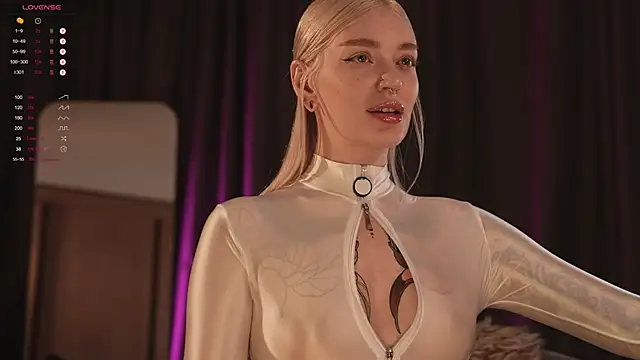 LinaKinky online show from February 25, 2025, 4:14 pm