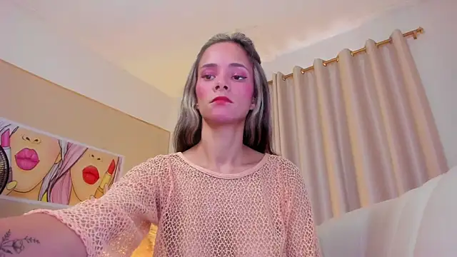 SkiinnyAna online show from September 22, 2025, 7:42 pm