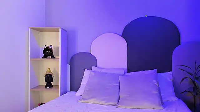 TaraCarson online show from October 30, 2025, 2:54 am