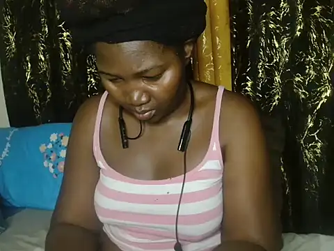 Snapshot of Sexxy_pretty24 chatting on July 28, 2026, 4:39 pm Sexxy pretty24 online show from July 28, 2026, 4:39 pm