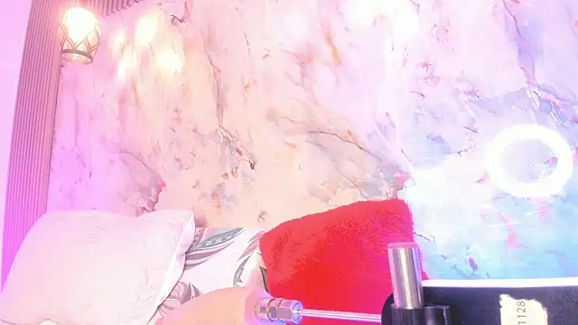 Esmeralda Duarte online show from March 12, 2025, 12:47 pm