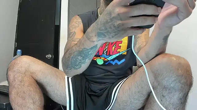 sergiio mesa27 online show from October 14, 2025, 2:17 pm