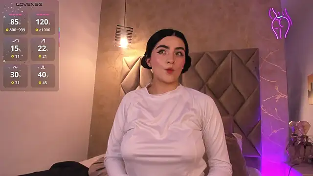 miel gomez online show from September 22, 2025, 9:43 pm