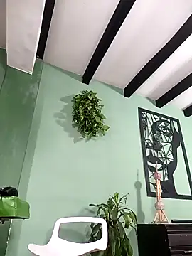 thirstymoonxx online show from March 26, 2026, 5:17 am