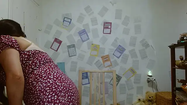KeisyNeonX online show from June 24, 2026, 2:59 pm
