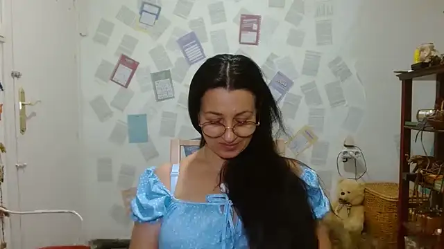 KeisyNeonX online show from August 6, 2026, 3:51 pm