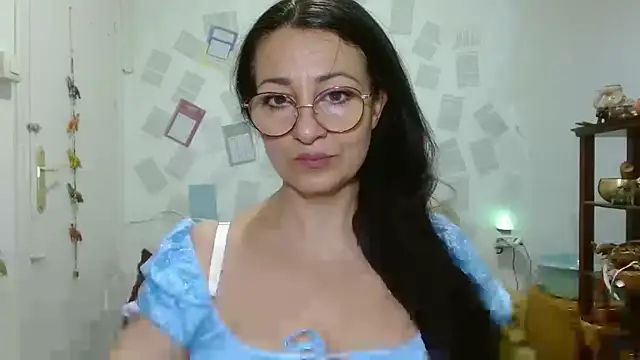 KeisyNeonX online show from June 3, 2026, 9:43 am