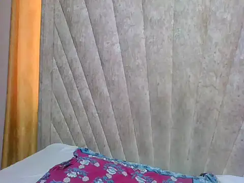 Sexy Villagegal online show from June 5, 2026, 8:53 am